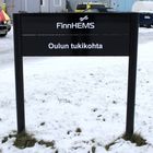 FinnHEMS_Oulun_tukikohdan_kyltti.JPG